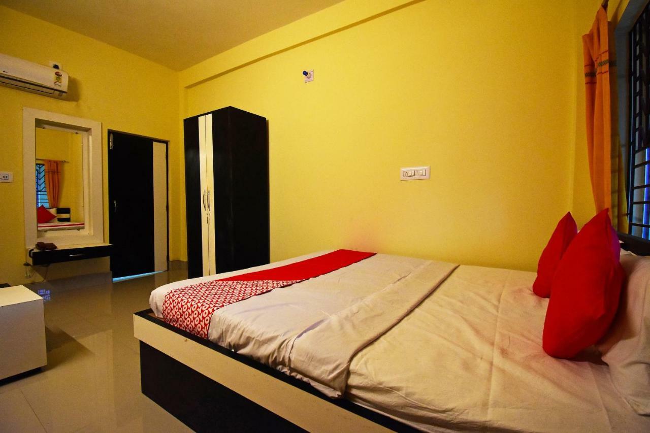 Oyo 43926 Sanchari Atithi Nivas Hotel Bolpur Bagian luar foto